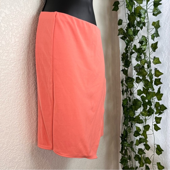 Boohoo Coral Bodycon Skirt NWT - Picture 4 of 10